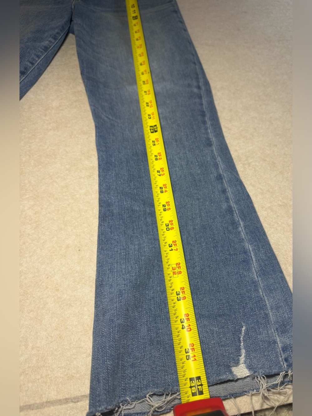 PAIGE Women's Light Wash Rory Crop Flare Wide Denim Jeans Raw Hem Size 28 - Picture 5 of 10